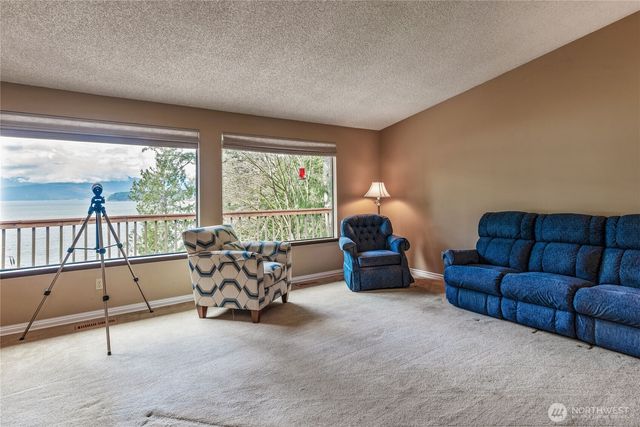 7418 NW Ioka Drive, Silverdale, WA 98383