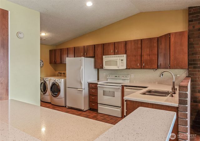 7418 NW Ioka Drive, Silverdale, WA 98383