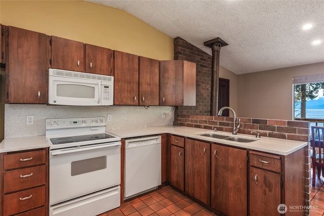 7418 NW Ioka Drive, Silverdale, WA 98383