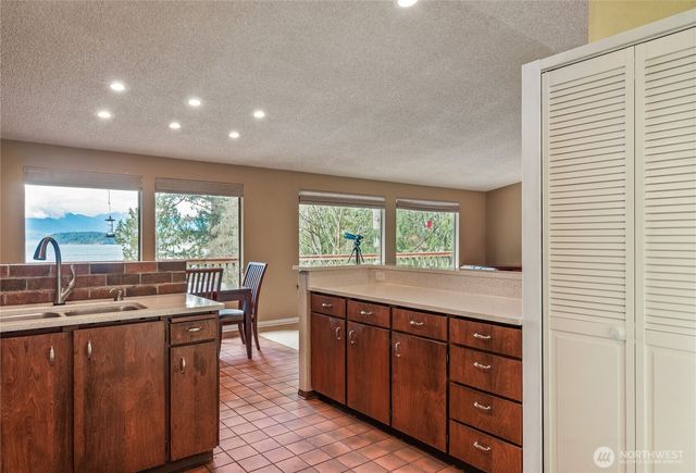 7418 NW Ioka Drive, Silverdale, WA 98383