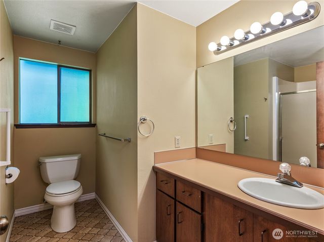 7418 NW Ioka Drive, Silverdale, WA 98383