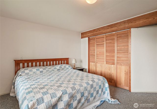 7418 NW Ioka Drive, Silverdale, WA 98383