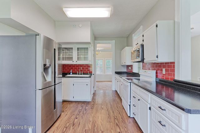 6301 Innisbrook Dr, Prospect, KY 40059