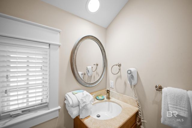 8743 Greenwich Court, Gulf Shores, AL 36542