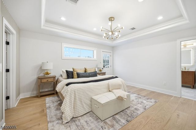 11 Hawthorne Dr, Livingston Twp., NJ 07039