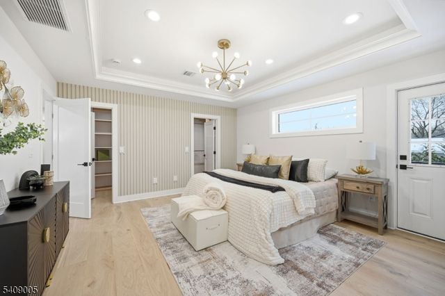 11 Hawthorne Dr, Livingston Twp., NJ 07039