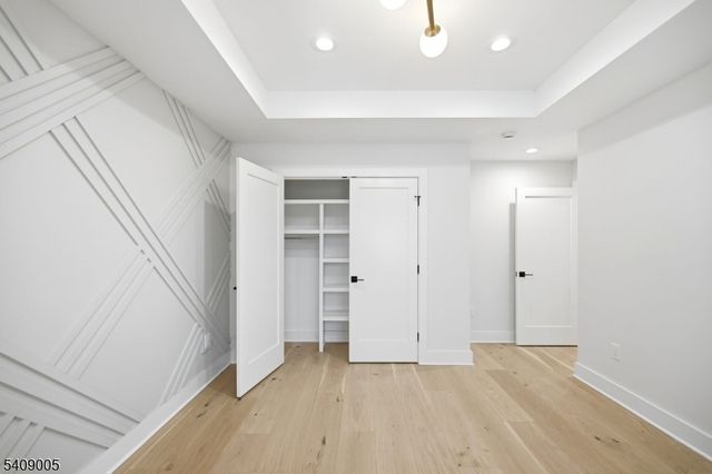 11 Hawthorne Dr, Livingston Twp., NJ 07039