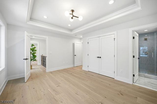 11 Hawthorne Dr, Livingston Twp., NJ 07039