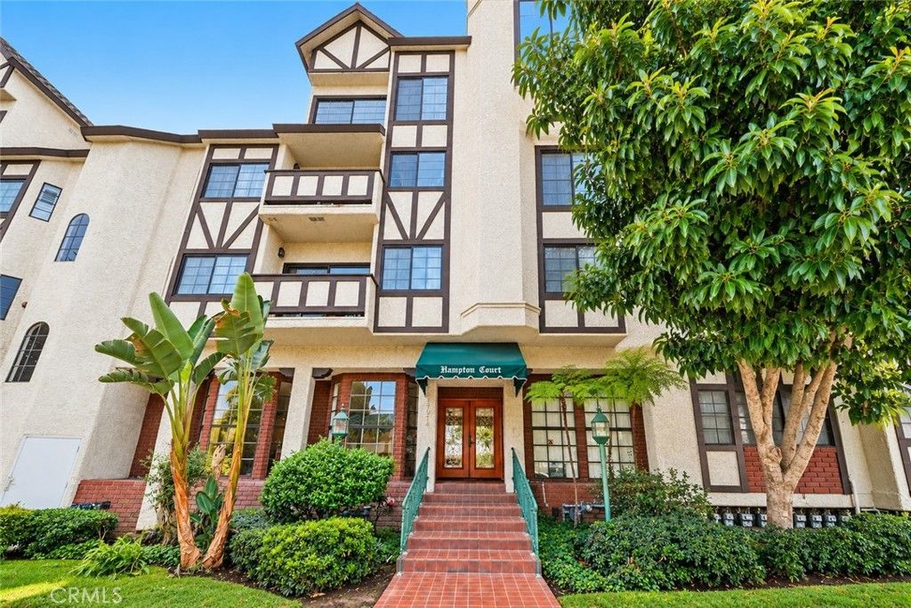 17914 Magnolia Boulevard 135, Encino, CA 91316 — photo 2
