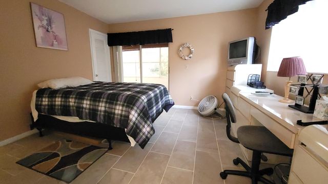 81 Coventry D, West Palm Beach, FL 33417