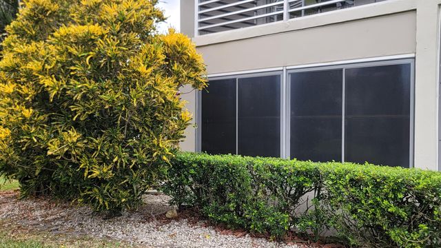 81 Coventry D, West Palm Beach, FL 33417