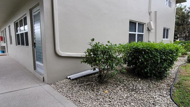 81 Coventry D, West Palm Beach, FL 33417