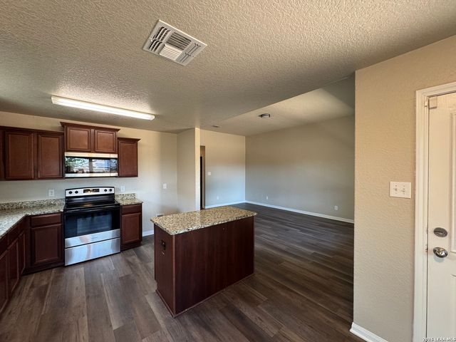 3618 Foster Meadows, San Antonio, TX 78222