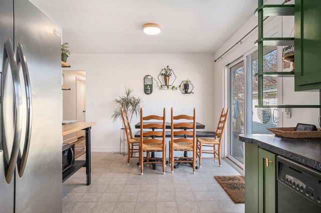 933 Diamond Avenue NE, Grand Rapids, MI 49503