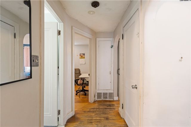 58 Edgemere Road, Pawtucket, RI 02861