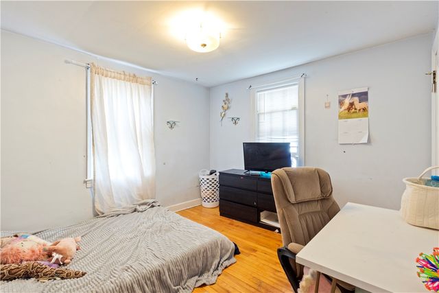 58 Edgemere Road, Pawtucket, RI 02861