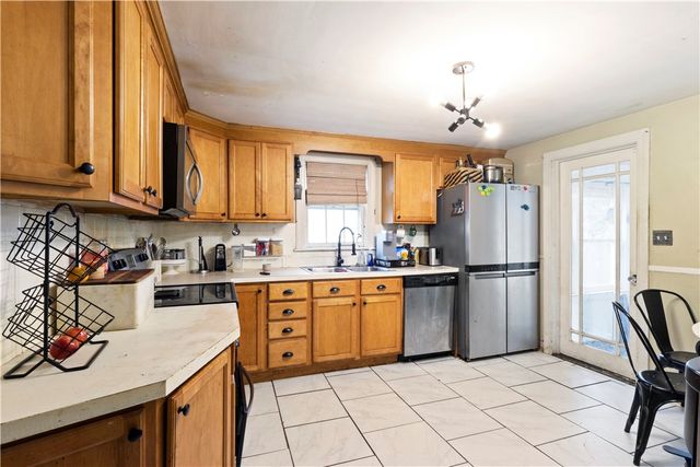 58 Edgemere Road, Pawtucket, RI 02861