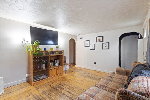58 Edgemere Road, Pawtucket, RI 02861