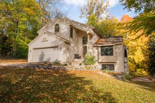 10029 Wildwood Court, Richland, MI 49083