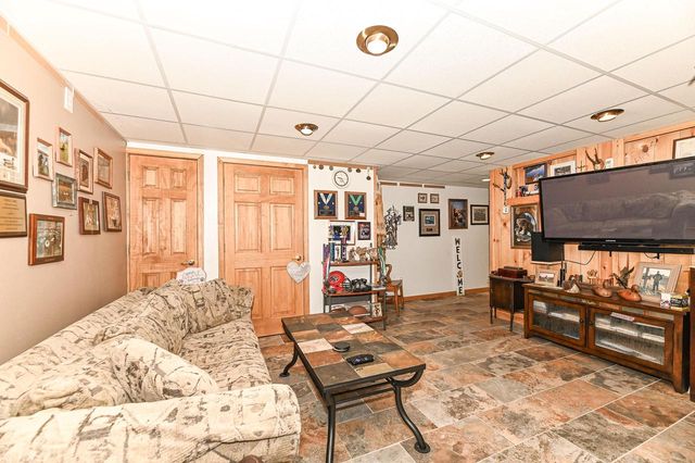 1513 Blakewood COURT, South Milwaukee, WI 53172