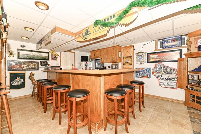 1513 Blakewood COURT, South Milwaukee, WI 53172