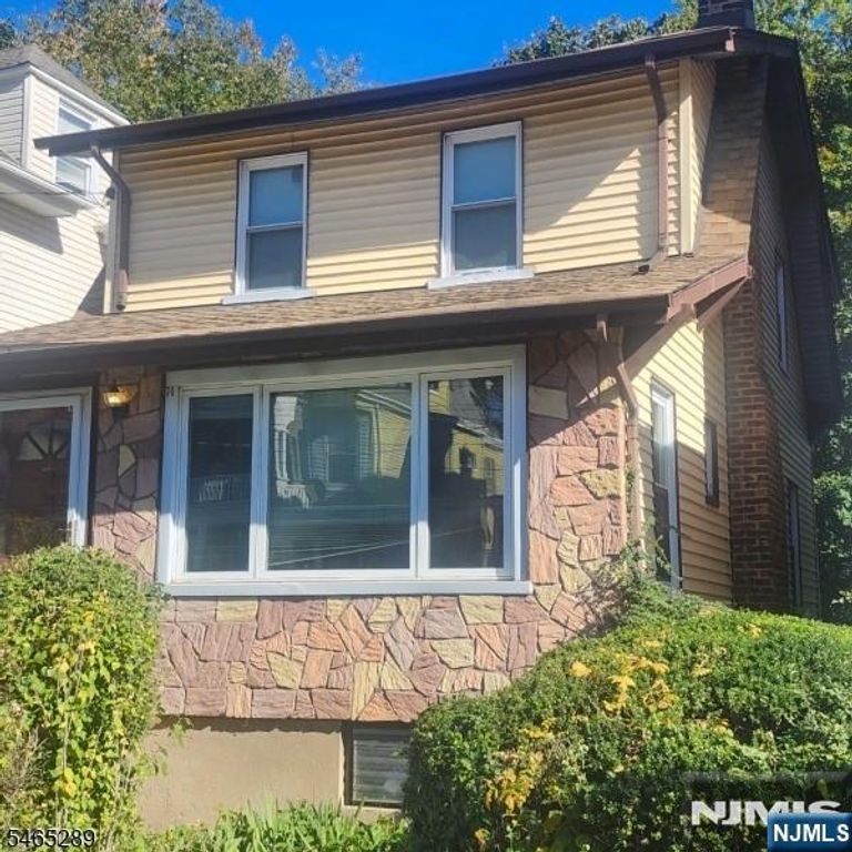 70 Saint Paul Avenue, Newark, NJ 07106