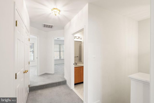 42683 SANDMAN TER, Chantilly, VA 20152