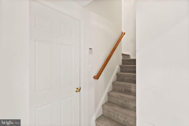 42683 SANDMAN TER, Chantilly, VA 20152