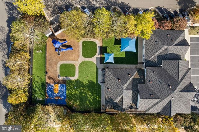 42683 SANDMAN TER, Chantilly, VA 20152