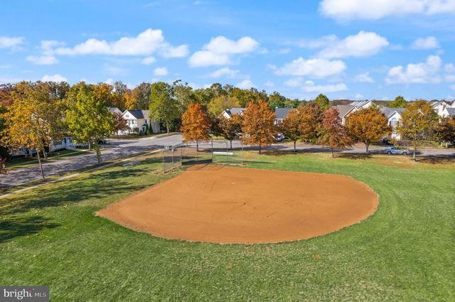 42683 SANDMAN TER, Chantilly, VA 20152