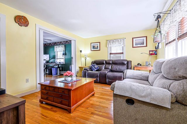 360 High Street, Hampton, NH 03842