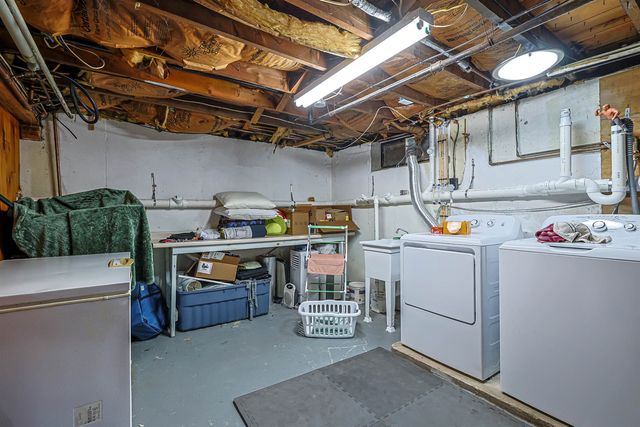 360 High Street, Hampton, NH 03842