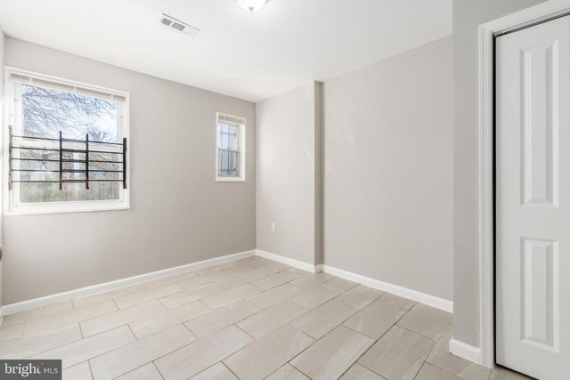 1035 48TH ST NE #4, Washington, DC 20019