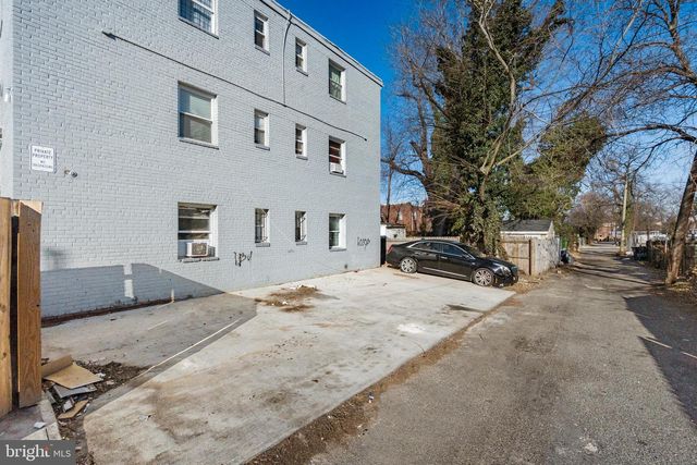1035 48TH ST NE #4, Washington, DC 20019