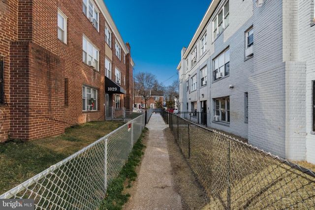 1035 48TH ST NE #4, Washington, DC 20019