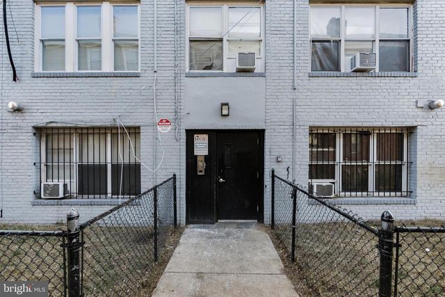 1035 48TH ST NE #4, Washington, DC 20019