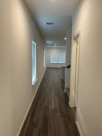 5227 Castlebury Meadows Drive, Spring, TX 77373