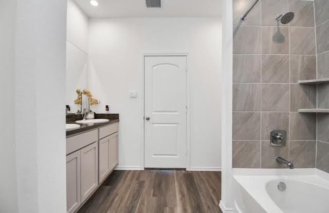 5227 Castlebury Meadows Drive, Spring, TX 77373