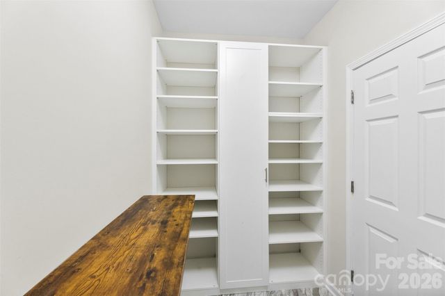 10307 Dominion Village Drive, Charlotte, NC 28269