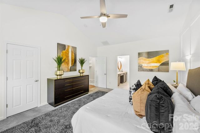 10307 Dominion Village Drive, Charlotte, NC 28269