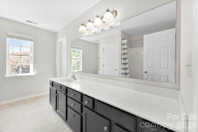 10307 Dominion Village Drive, Charlotte, NC 28269