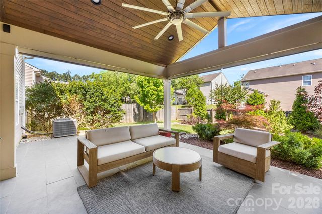 10307 Dominion Village Drive, Charlotte, NC 28269