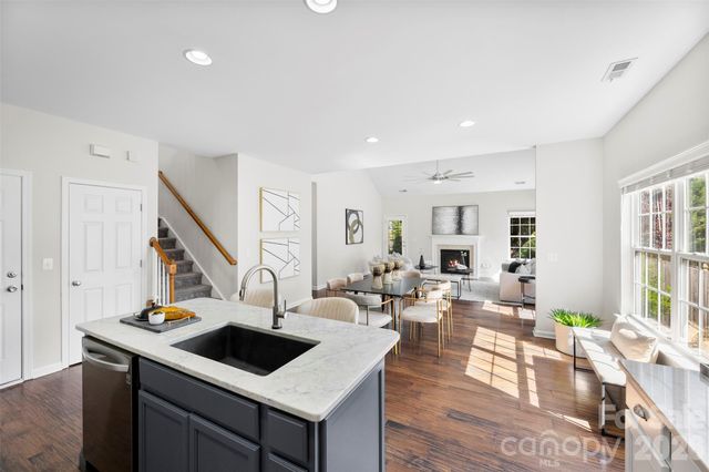 10307 Dominion Village Drive, Charlotte, NC 28269