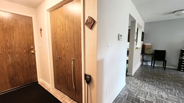 1360 Kimberly Ridge Road 111, Bettendorf, IA 52722