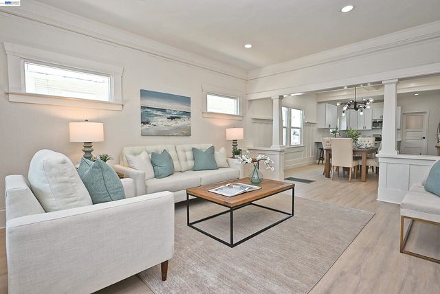 3914 Agua Vista St, Oakland, CA 94601