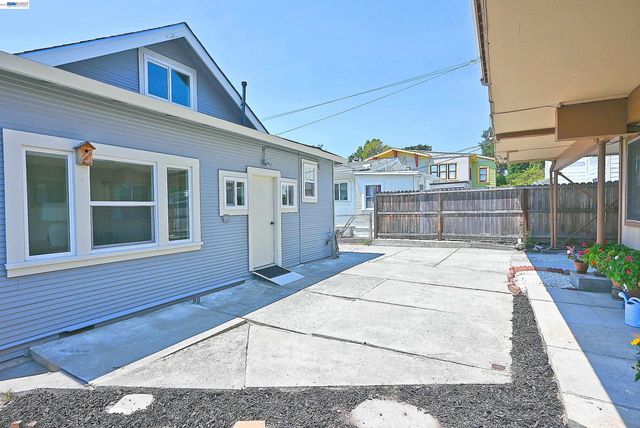 3914 Agua Vista St, Oakland, CA 94601