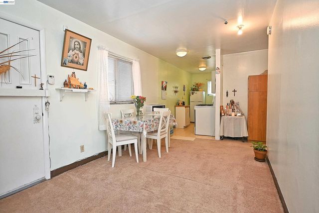 3914 Agua Vista St, Oakland, CA 94601