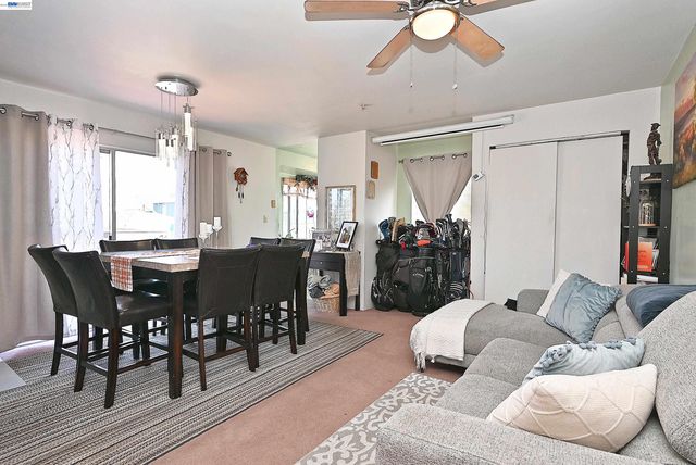 3914 Agua Vista St, Oakland, CA 94601