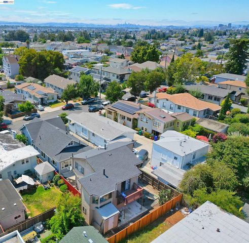 3914 Agua Vista St, Oakland, CA 94601