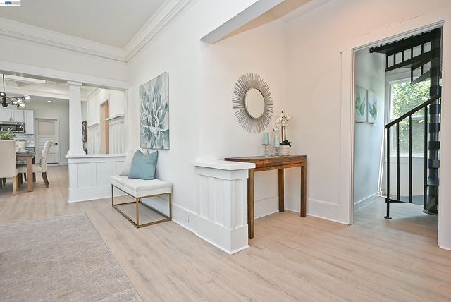 3914 Agua Vista St, Oakland, CA 94601